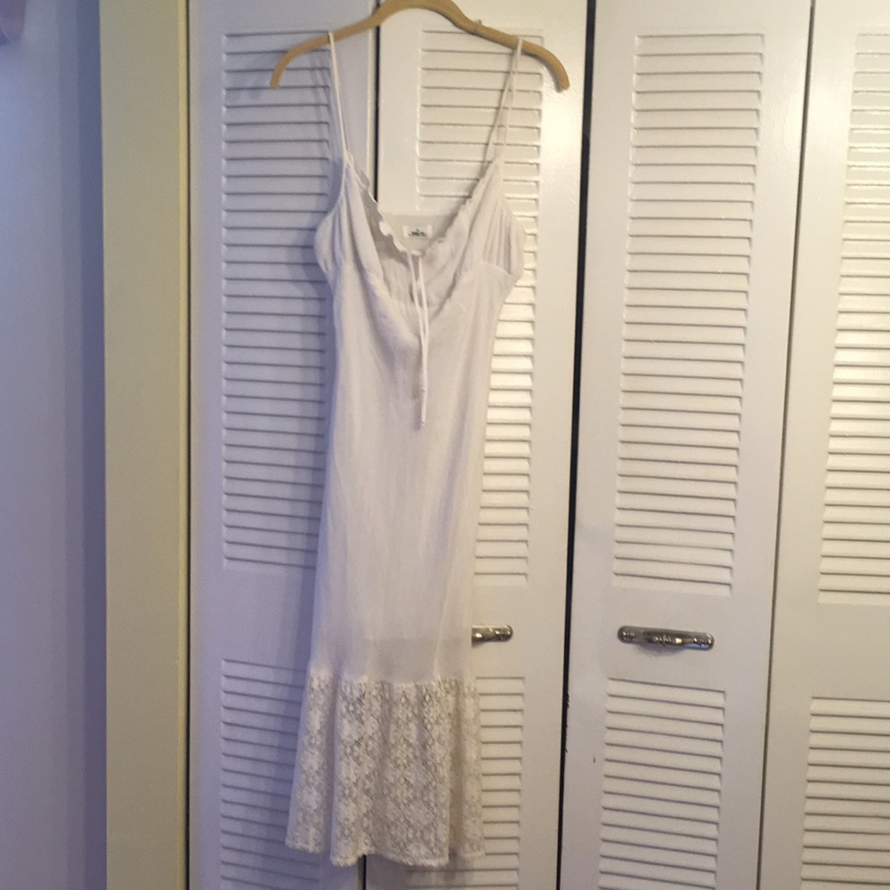 White summer dress w lace on bottom